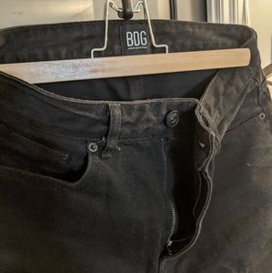 Urban Outfitters. BDG "mom" jeans 28 black. Used